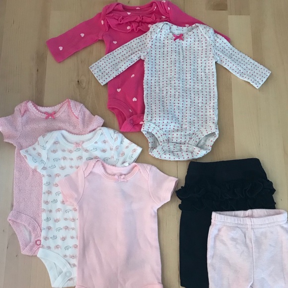 child of mine Other - Preemie onesies/pants